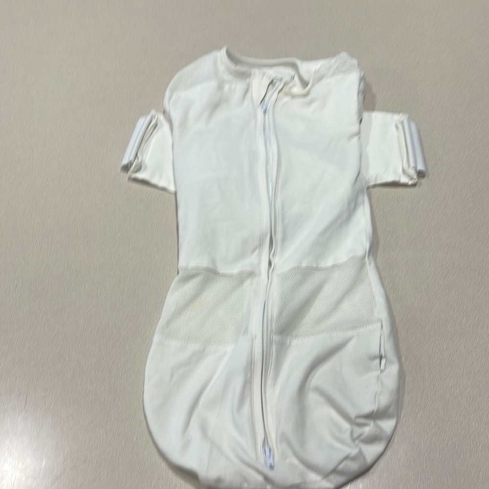 EUC Snoo Sleep Sack Swaddle